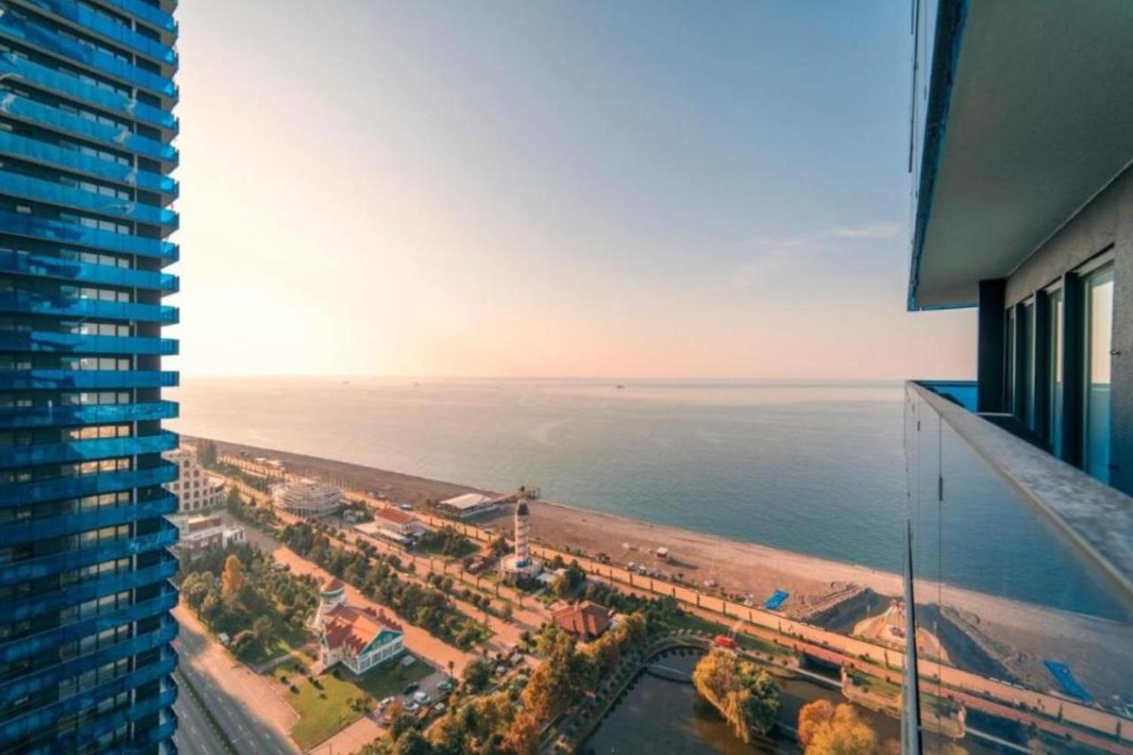 Seaside Resort In New Orbi Twins Batumi Exterior photo