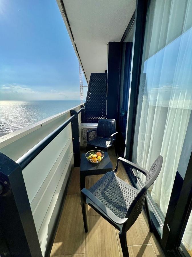 Seaside Resort In New Orbi Twins Batumi Exterior photo