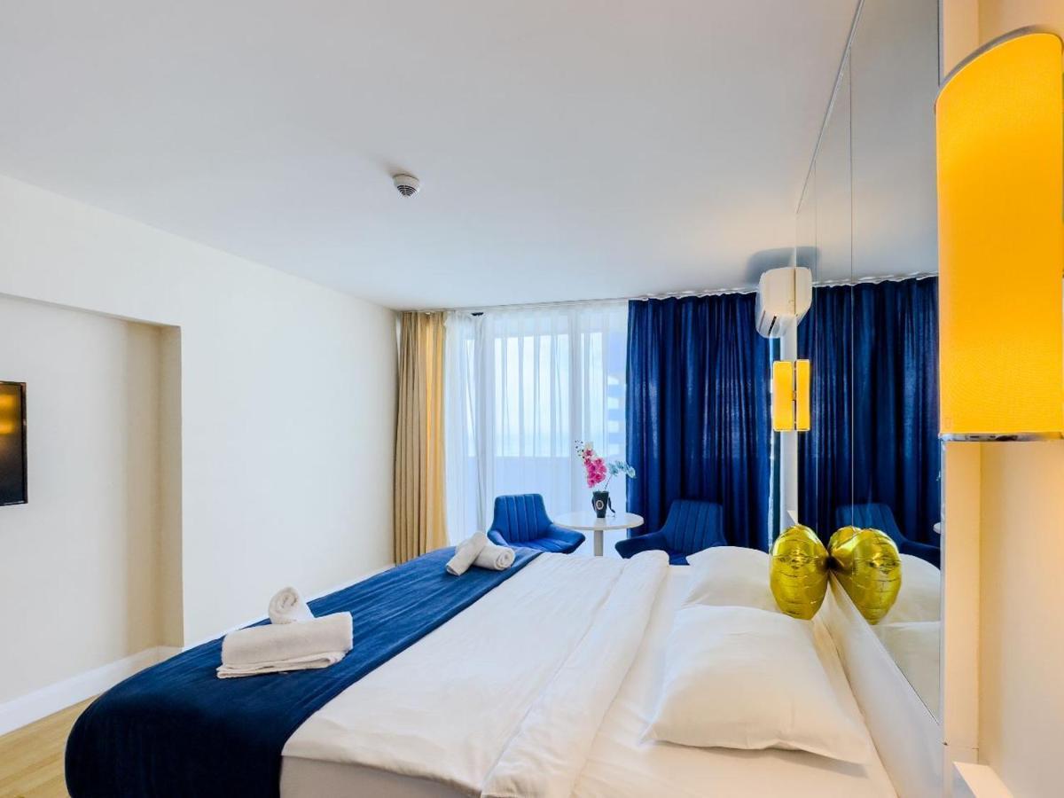 Seaside Resort In New Orbi Twins Batumi Exterior photo